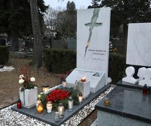 Tak wygląda grób Pawła Królikowskiego w 3. rocznicę śmierci aktora