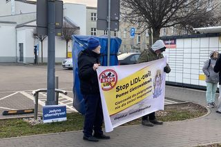 Protest przed Lidlem w Łodzi