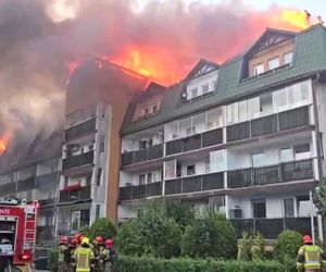 Policjanci pokazali jak wygląda wnętrze spalonego budynku w Ząbkach. Wstrząsające obrazki