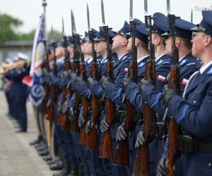 Uroczyste ślubowanie 69 nowych policjantów  w Oddziale Prewencji Policji w Katowicach