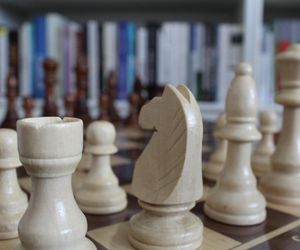 Quiz. Szachy bez tajemnic. Bądź jak hetman i rusz naprzód z odpowiedziami!