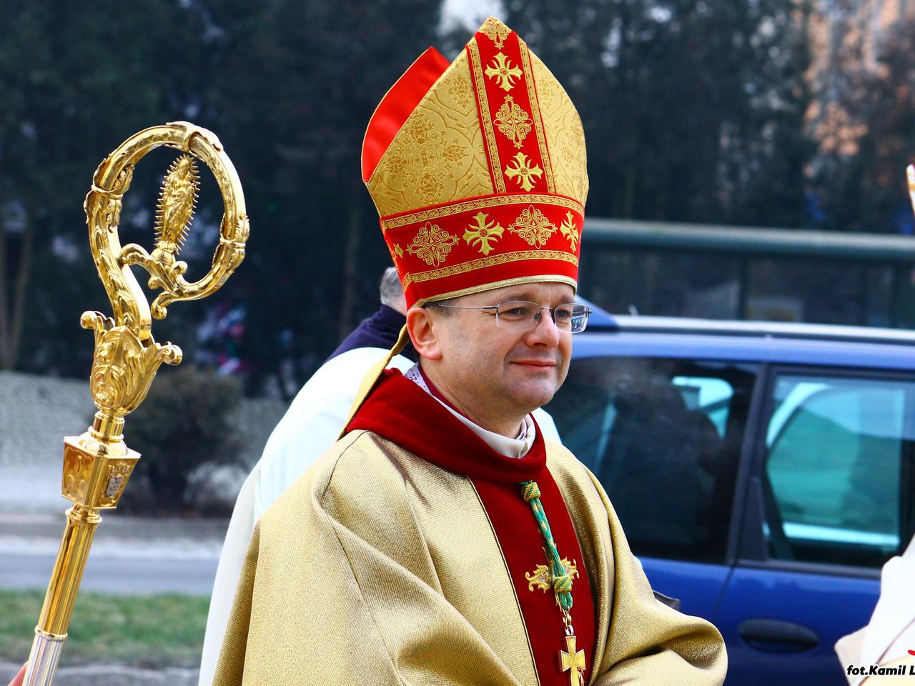 Komunikat do wiernych w związku z epidemią koronawirusa