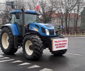 Rolnicy protestują w Małopolsce. Które drogi do Tarnowa będą zablokowane?