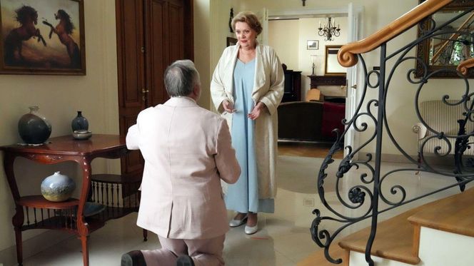 Barwy szczęścia odc. 3122. Józefina Rawiczowa (Elżbieta Jarosik), Andrzej Zastoja-Modelski (Leon Charewicz)