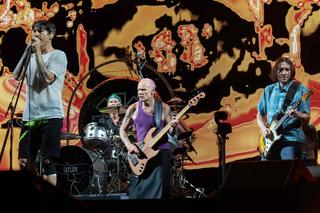 Wielki sukces Red Hot Chili Peppers! Kultowy numer grupy z MILIARDEM wyświetleń w serwisie YouTube
