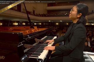 XIX Międzynarodowy Konkurs Pianistyczny im. Fryderyka Chopina. Stroje uczestników wywołały burzę