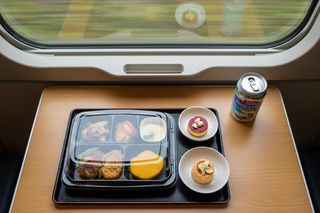 RegioJet kontra PKP Intercity. Ceny w pociągach zaskakują, ale co z resztą?