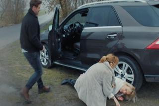 M jak miłość, odcinek 1807 Dorota (Iwona Rejzner), Kama (Michalina Sosna), Marcin (Mikołaj Roznerski)