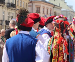 Rekordowy długi polonez w centrum Lublina