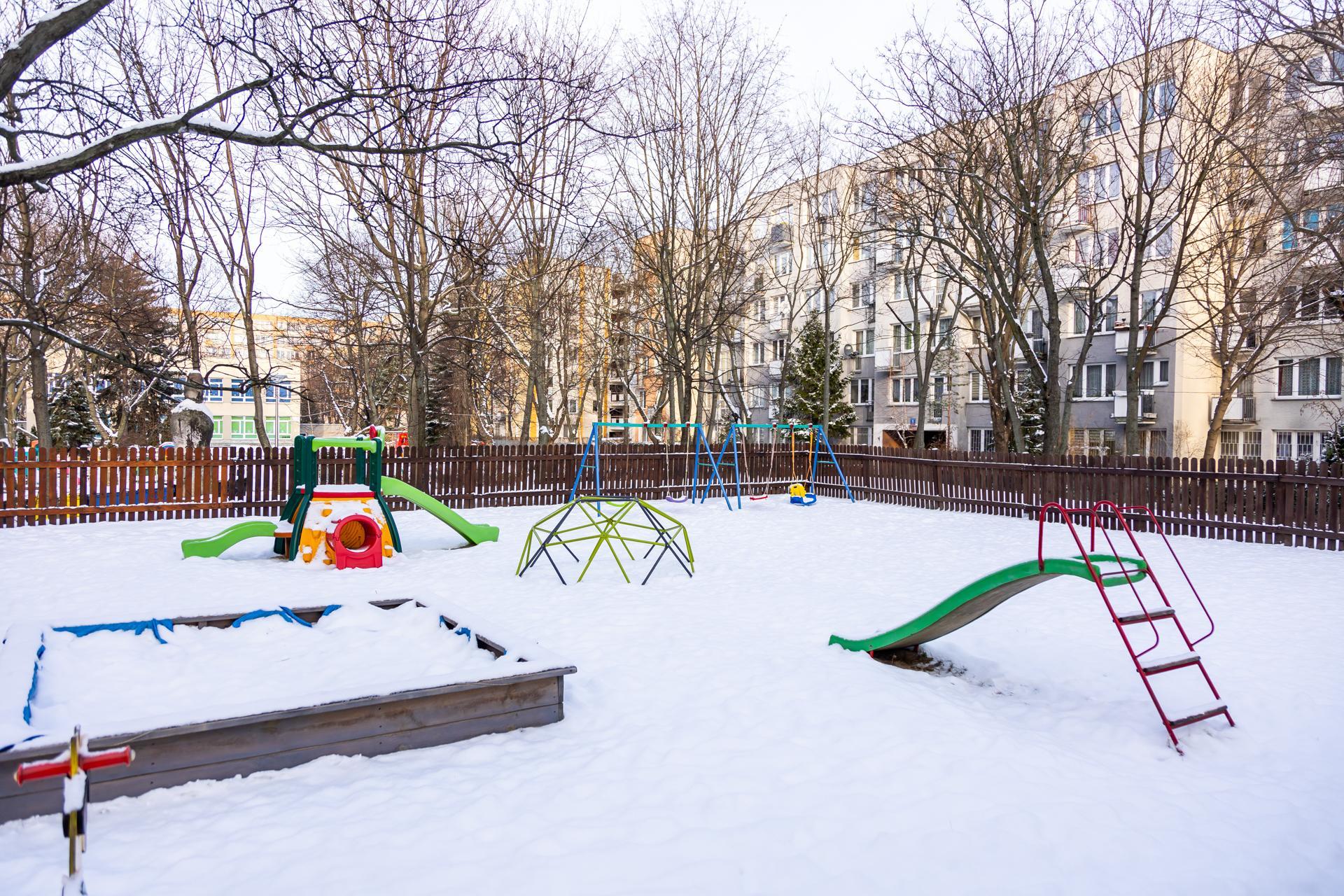 Przyczółek Grochowski - zdjęcia warszawskiego Pekinu. Zobacz, jak wygląda najdłuższy blok w Polsce