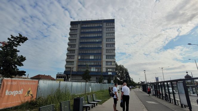 Od lat jest nieczynny i straszy wyglądem. Jaka przyszłość czeka dworzec autobusowy w Olsztynie?