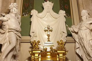 Archikatedra lubelska otrzymała relikwie drzewa Krzyża Świętego 