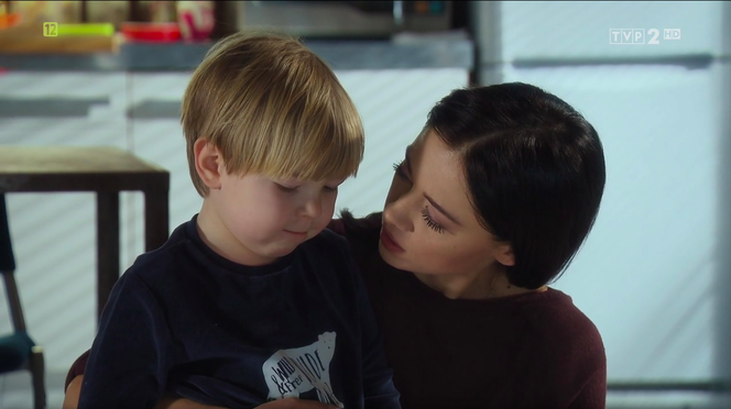 M jak miłość, odc. 1445. Iza (Adriana Kalska), Szymek (Staś Szczypiński)