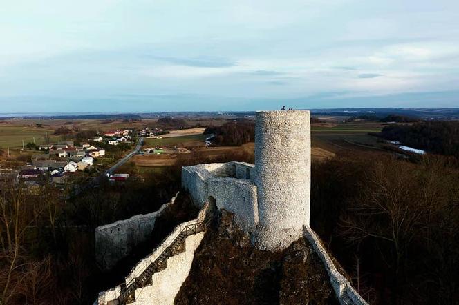 Zamek Pilcza na Szlaku Orlich Gniazd to piękny zabytek