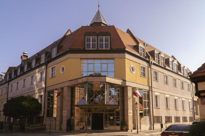 Hotel im. Jana Pawła II we Wrocławiu