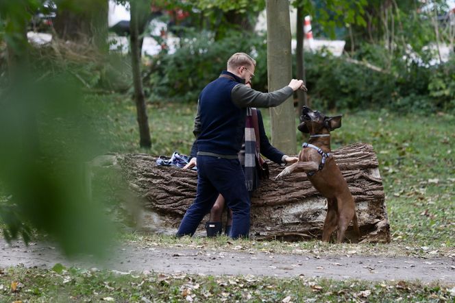 Jacek Ozdoba odpoczywa z żoną po ślubie