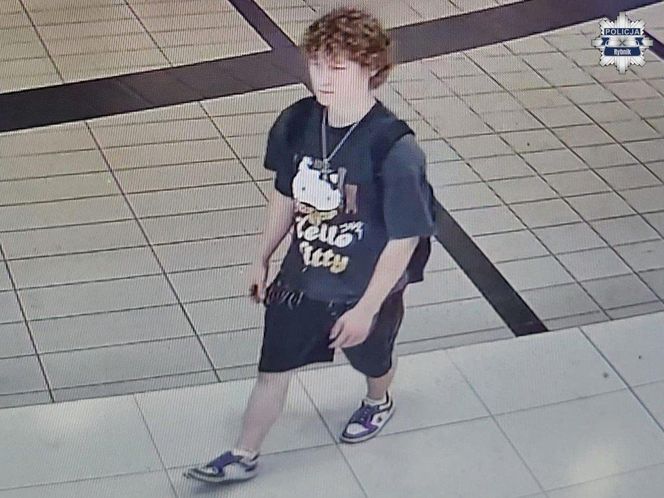 Brutalny atak w centrum Rybnika. Młody chłopak uratował kobietę przed napastnikiem. Teraz bohatera szuka policja