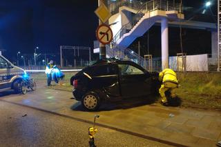 Śmiertelny wypadek w Łodzi. 19-latka roztrzaskała się na słupie [ZDJĘCIA]