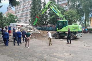 Zburzenie pomnika w Nowogardzie