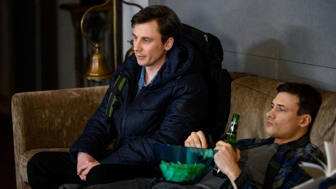 Na dobre i na złe odc. 735 - opis, streszczenie: Maciek zamieszka z Blanką i Radwanem