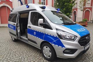 Poznań: Policjanci będą badać emisję spalin! Mają nowy samochód