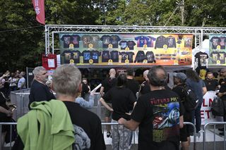 Tłumy przed koncertem Iron Maiden w Warszawie