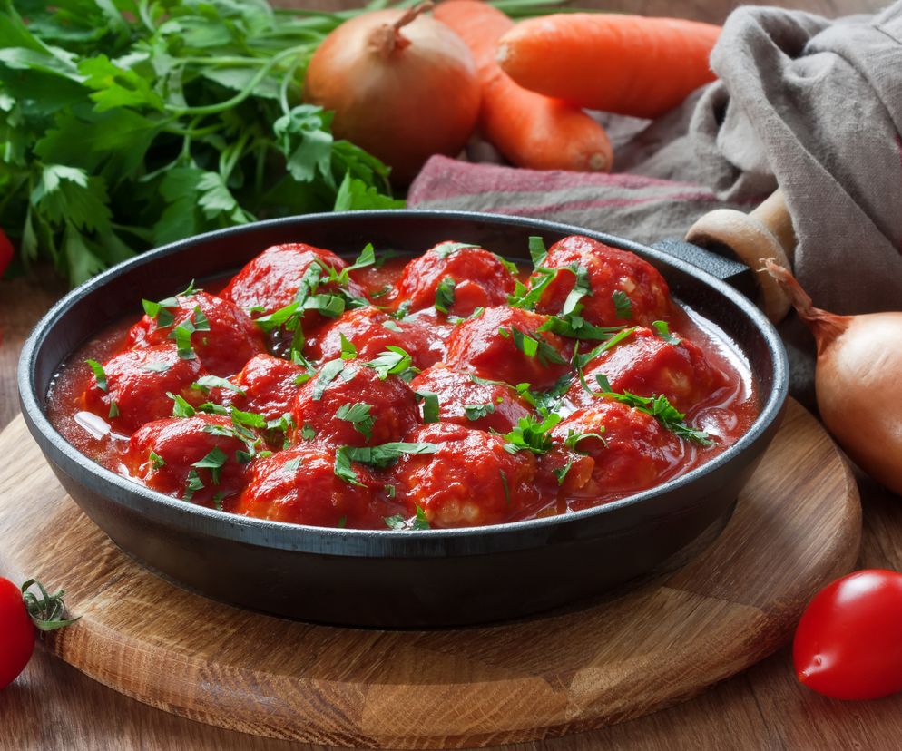 Klopsiki z mielonego mięsa kurczaka: łatwy przepis