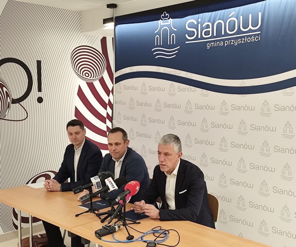 Ruszają prace przy uzbrojeniu terenów przemysłowych wzdłuż trasy S6 w Sianowie