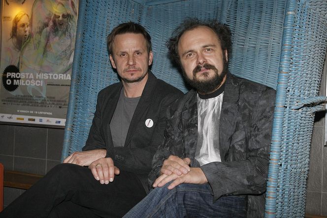 Bartłomiej Topa: Szlachcic z manią wielkości w serialu "1670", a w życiu wzór czułości i troski