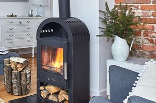 Piec wolno stojący typu koza