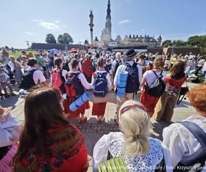 II szczyt pielgrzymkowy na Jasną Górę. Więcej pątników niż w zeszłym roku