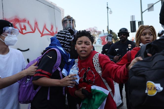 Protesty w Los Angeles coraz silniejsze. Emocje podsycają fałszywe zdjęcia i teorie spiskowe