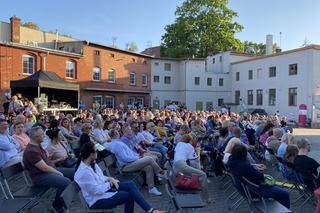  IV Lubuski Festiwal Piwnic i Winnic w Zielonej Górze. Koncert zagrał Czesław Śpiewa
