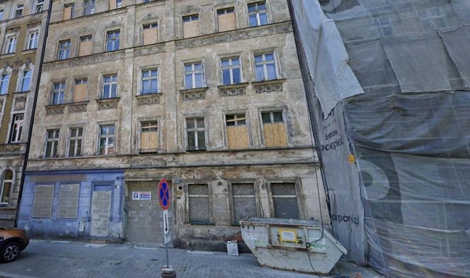 Miasto przecenia „przeklętą” kamienicę we Wrocławiu. Nadal nikt jej nie chce