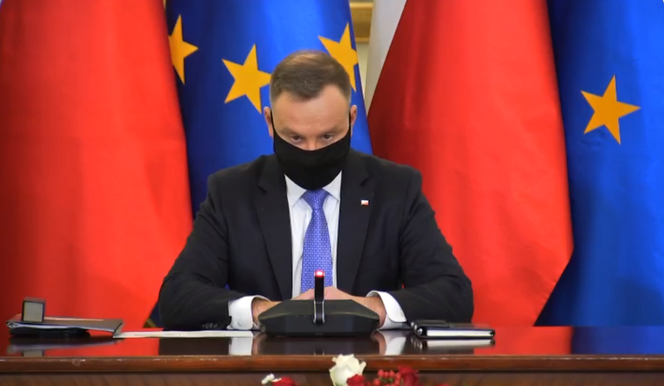 Czy prezydent Duda zapisze się na szczepienie przeciw COVID-19? Za tydzień będzie jego termin