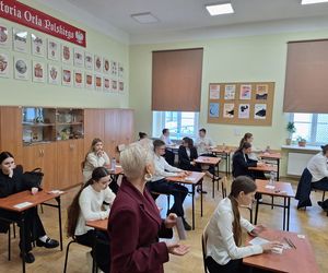 Matura 2025. Maturzyści z Rzeszowa rozpoczęli egzaminy. Na początek język polski 