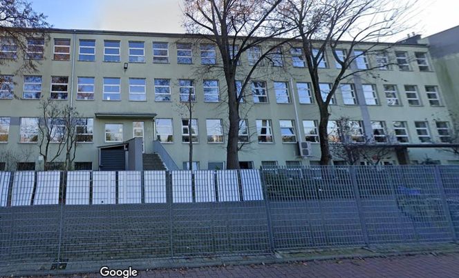 4. Szkoła Podstawowa nr 3 Przymierza Rodzin im. bł. ks. Jerzego Popiełuszki 