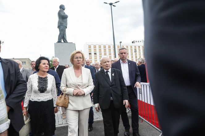 Miesięcznica smoleńska 2025. Kaczyński nie przebiera w słowa, mówi o zbrodni