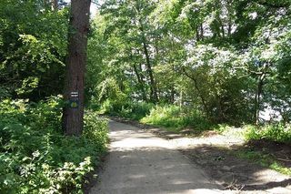 Nowa ścieżka rowerowa wokół malowniczego jeziora w Olsztynie. Mieszkańcy czekali na nią latami