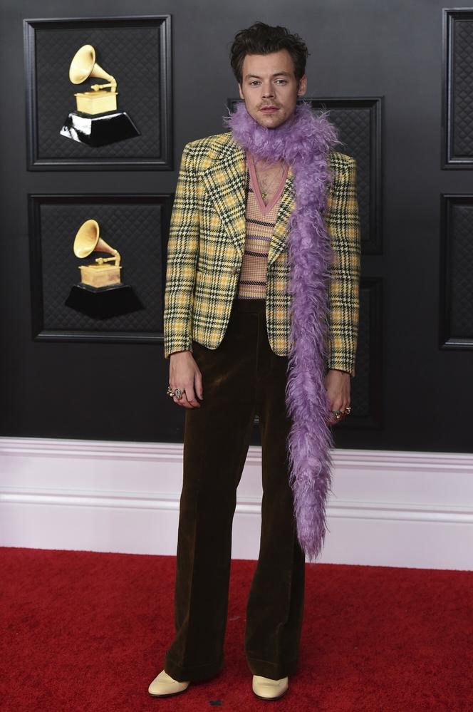 Gwiazdy na Grammy 2021 - Harry Styles