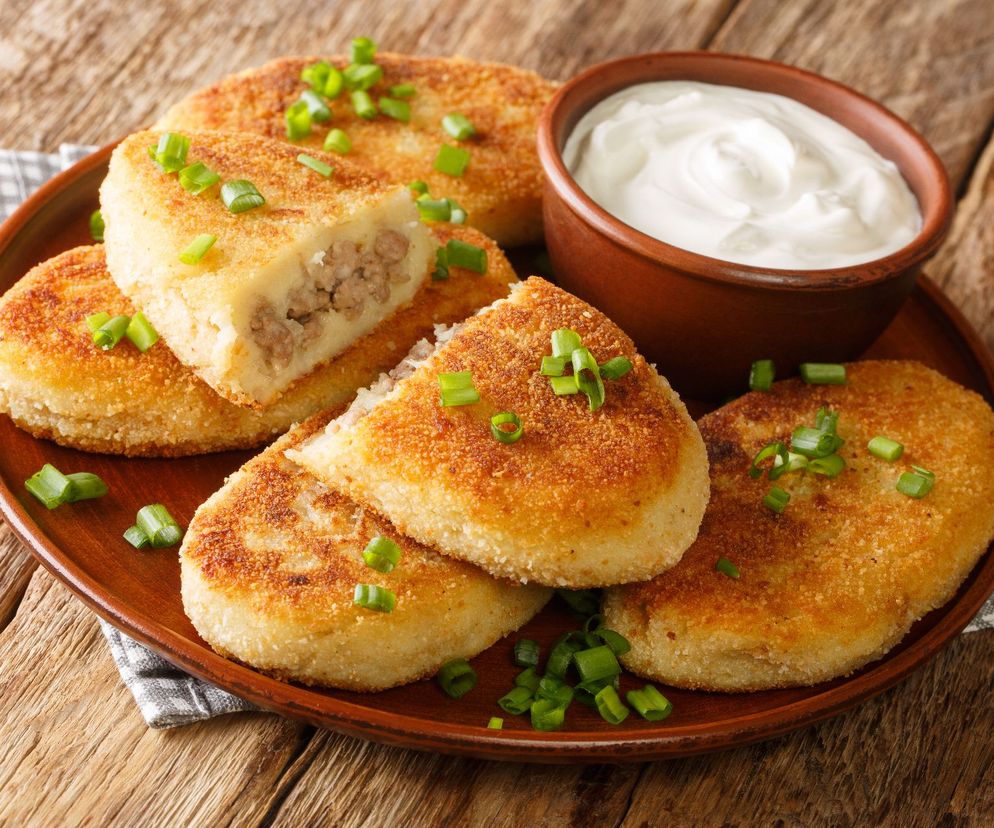 Krokiety ziemniaczane z farszem z mięsa z rosołu