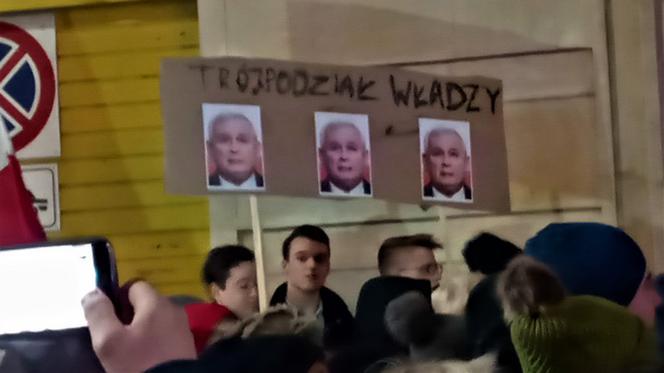 Manifestacja w obronie sądownictwa w Szczecinie
