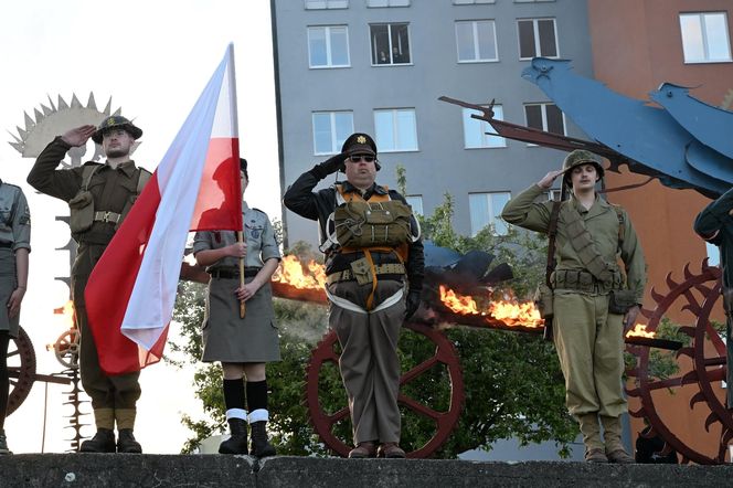 "Płonące Ptaki" Hasiora zapłonęły