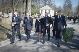 Obchody 5 rocznicy katastrofy smoleńskiej na warszawskich Powązkach.