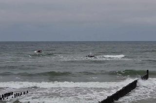 Dramat na Bałtyku. Trzech rybaków wypadło z kutra do morza