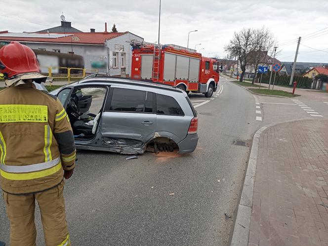 Pijana uszkodziła 3 samochody