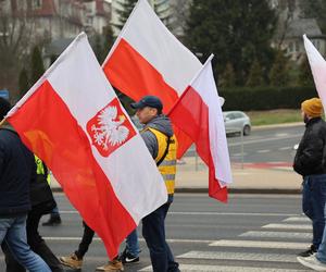 Protest rolników 20 marca w Lublinie. Przeszli ulicami miasta pod LUW