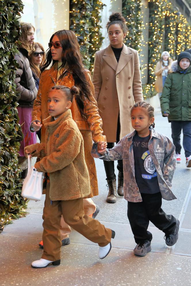 Kim Kardashian na przedświątecznych zakupach