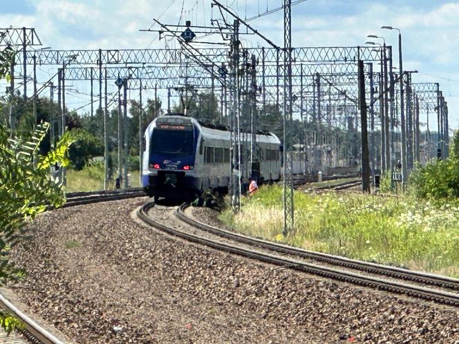 Pieszy śmiertelnie potrącony przez pociąg. Gigantyczne utrudnienia