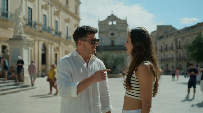 Barwy szczęścia, odcinek 3146. Justin (Jasper Sołtysiewicz), Regina (Kamila Kamińska)